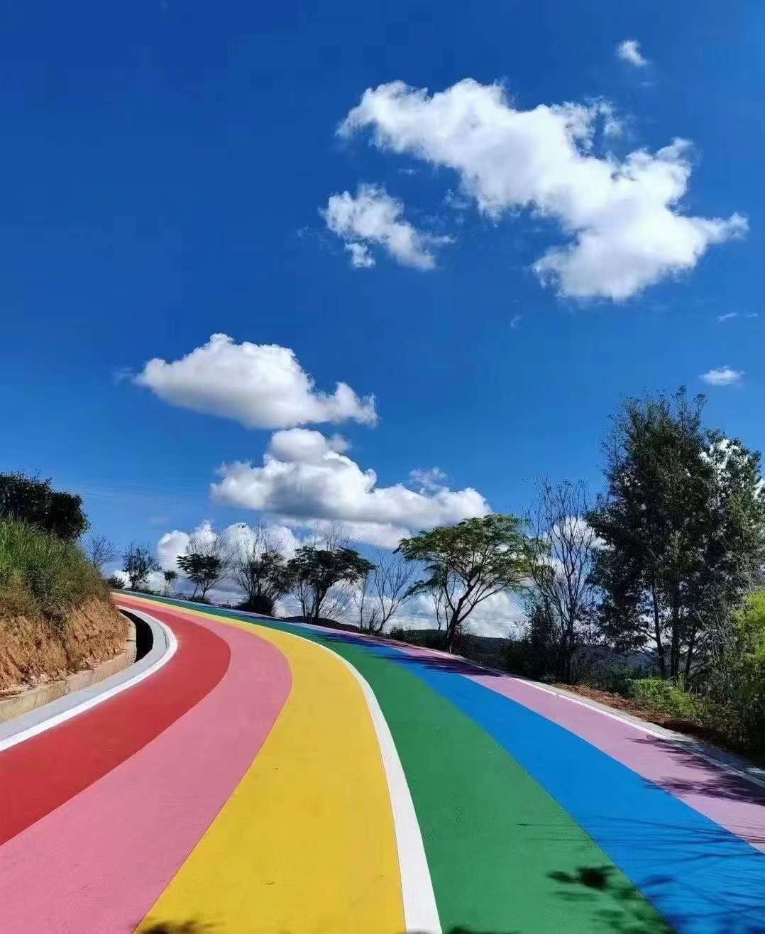 彩色環(huán)保罩面劑