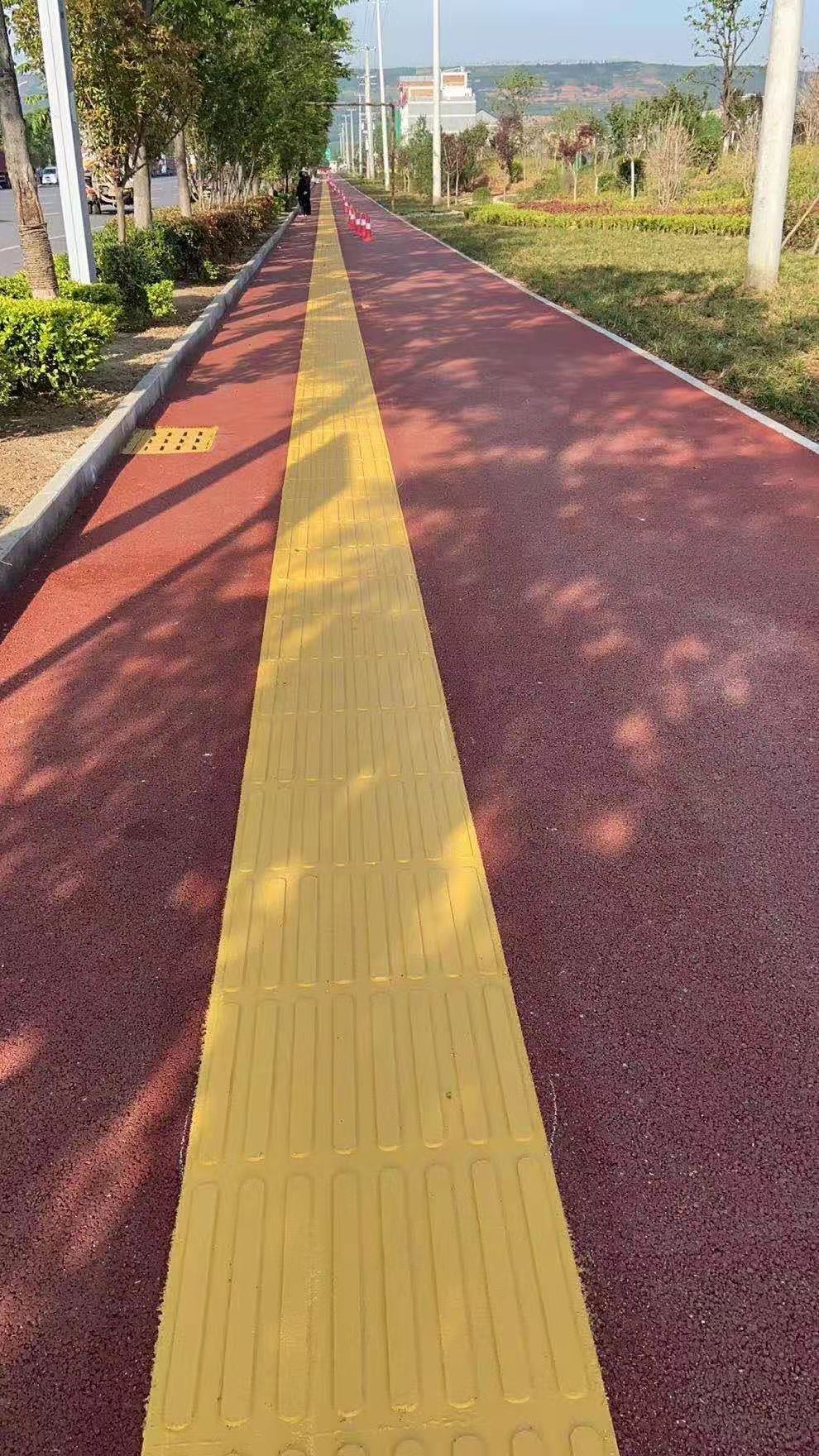 聚合物現(xiàn)澆金剛盲道